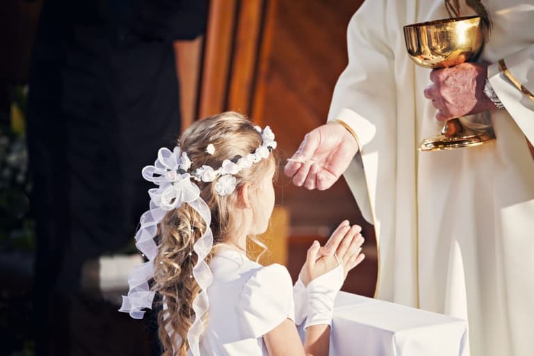 Mr Price launches cheap Communion dress range from €17.99 – €29.99
