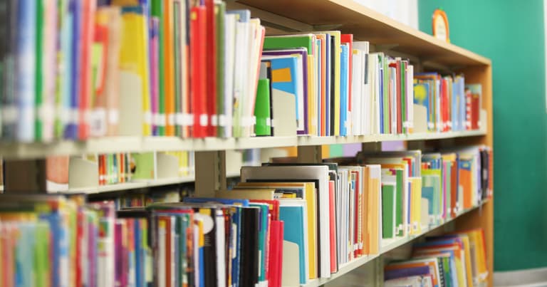 Texas schools told to balance Holocaust books with “opposing” views Texas schools told to balance Holocaust books with “opposing” views