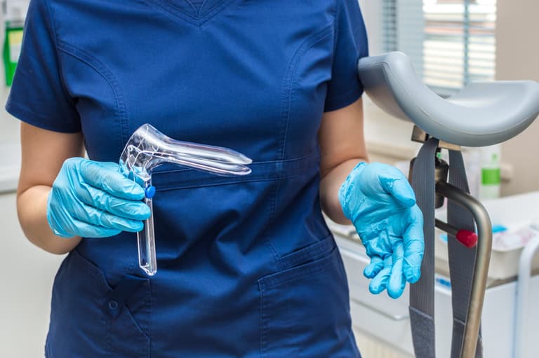 Doctors urge women who missed cervical screening appointments to book them ASAP Doctors urge women who missed cervical screening appointments to book them ASAP