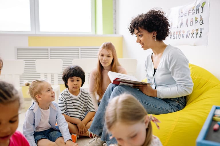 Free language charts to help Ukrainian children starting school in Ireland Free language charts to help Ukrainian children starting school in Ireland