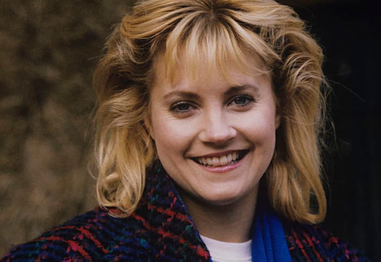 “I’ve got to be brave”: Emmerdale star Malandra Burrows diagnosed with cancer “I’ve got to be brave”: Emmerdale star Malandra Burrows diagnosed with cancer