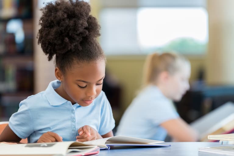 Government hoping to extend free schoolbook scheme to secondary pupils Government hoping to extend free schoolbook scheme to secondary pupils