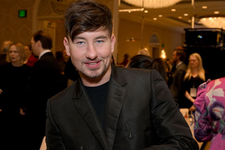 Barry Keoghan devastated after airline loses his luggage on way to Oscars Barry Keoghan devastated after airline loses his luggage on way to Oscars