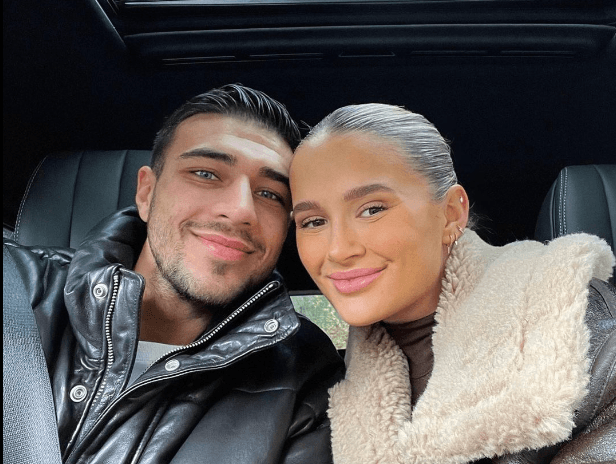 Molly-Mae Hague sparks engagement rumours as she hides her left hand from cameras Molly-Mae Hague sparks engagement rumours as she hides her left hand from cameras