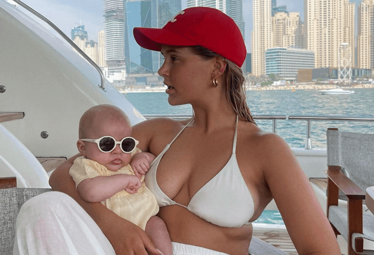 ‘Struggling massively’ – Molly Mae opens up about her post-baby body ‘Struggling massively’ – Molly Mae opens up about her post-baby body