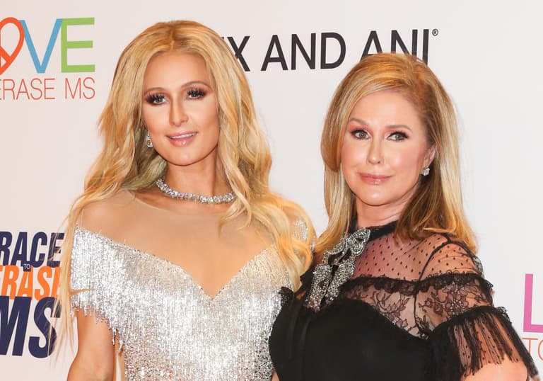 Paris Hilton didn’t tell her mum she had a baby for a full week Paris Hilton didn’t tell her mum she had a baby for a full week