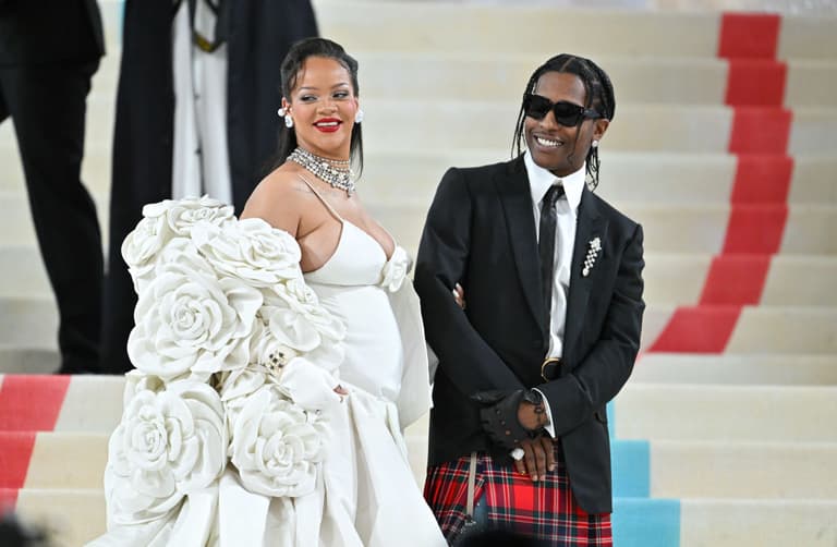 Rihanna’s baby boy’s name has been revealed one month after his birth Rihanna’s baby boy’s name has been revealed one month after his birth