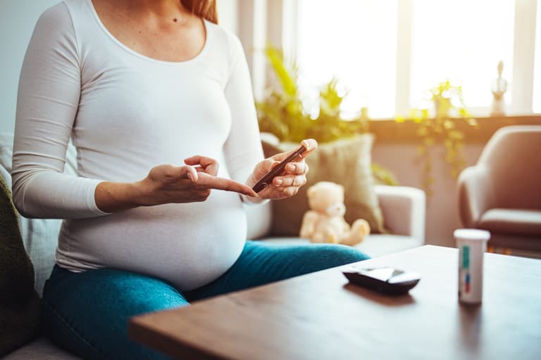 Gestational diabetes: Signs, symptoms and treatments Gestational diabetes: Signs, symptoms and treatments