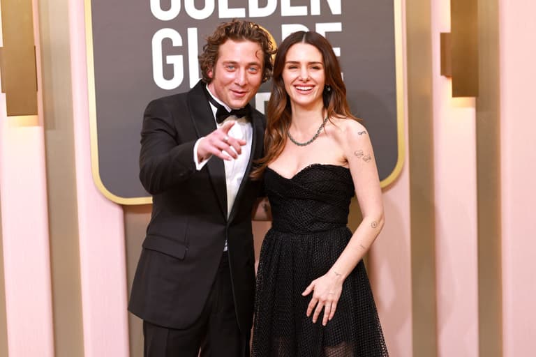 Jeremy Allen White agrees to daily alcohol test to see kids in custody agreement Jeremy Allen White agrees to daily alcohol test to see kids in custody agreement