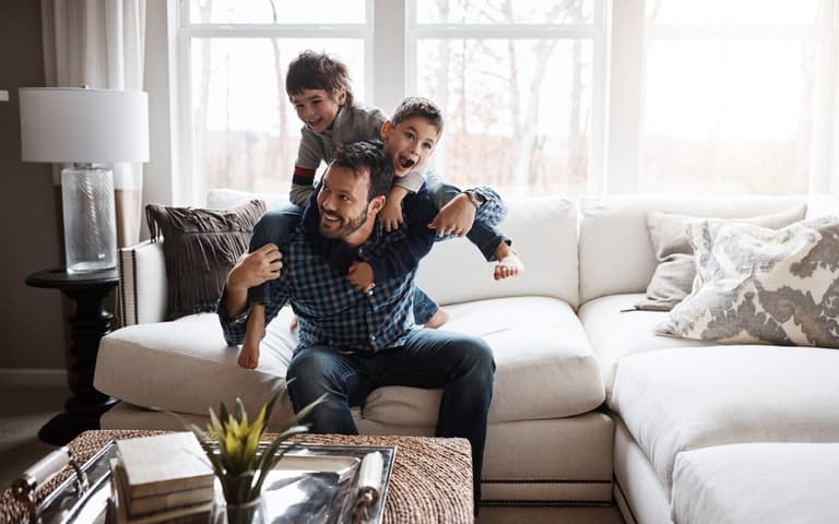 Dad goes viral for sweet video listing ways he helps wife with parenting while he’s out of town