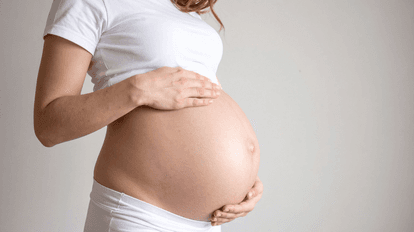 The bump oil pregnant women swear by – “I still use it now”