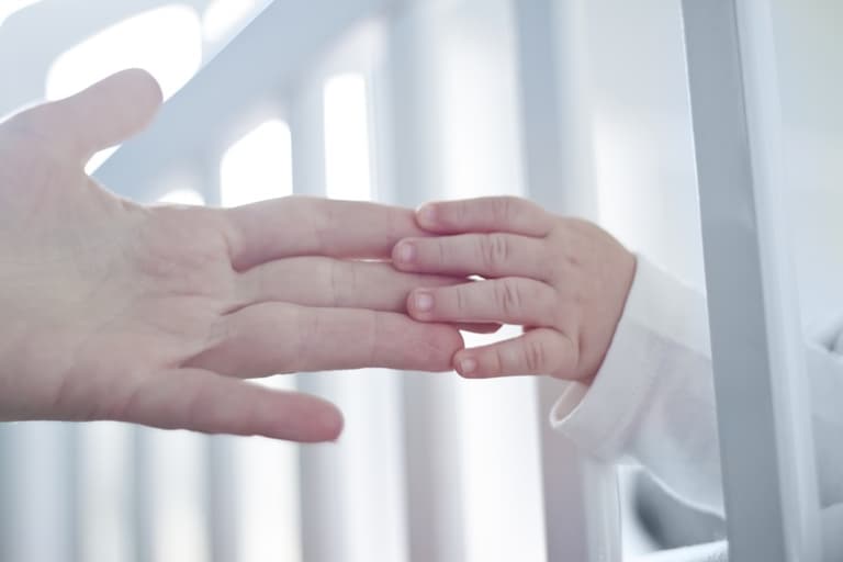 How to deal with separation anxiety when it is affecting your baby’s sleep How to deal with separation anxiety when it is affecting your baby’s sleep