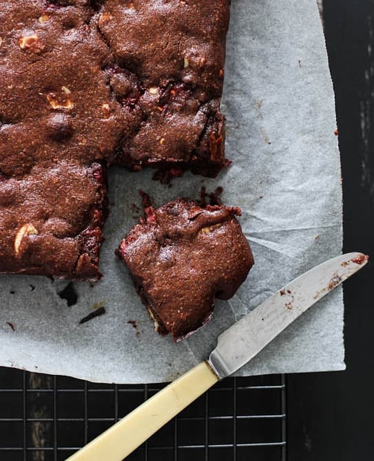 Christmas week baking sorted! Say hello to the Ferrero Rocher brownie Christmas week baking sorted! Say hello to the Ferrero Rocher brownie