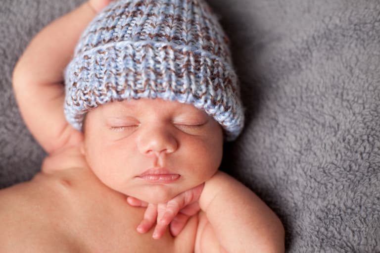 This mum says her trick puts babies to sleep for 8 hours!? This mum says her trick puts babies to sleep for 8 hours!?