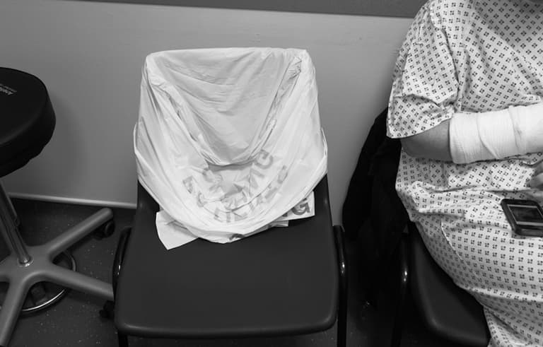 A&E nightmare as 500 patients wait on trolleys A&E nightmare as 500 patients wait on trolleys