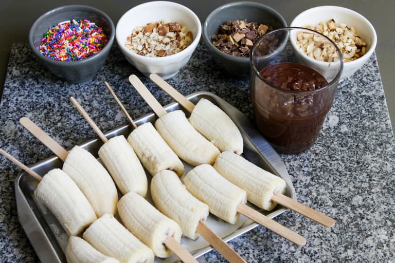 Frozen bananas are the perfect 15 minute snack to make for kids Frozen bananas are the perfect 15 minute snack to make for kids