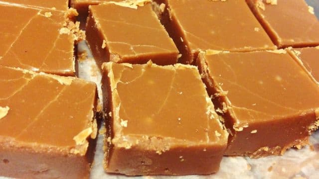 This 5-minute peanut butter freezer fudge is the treat your Friday night needs This 5-minute peanut butter freezer fudge is the treat your Friday night needs
