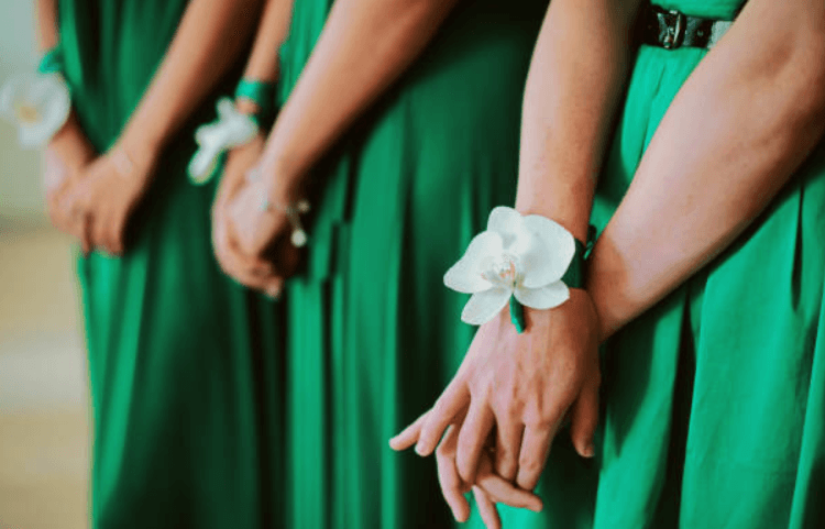 Mum baffled as her best friend keeps her bridesmaids a secret Mum baffled as her best friend keeps her bridesmaids a secret