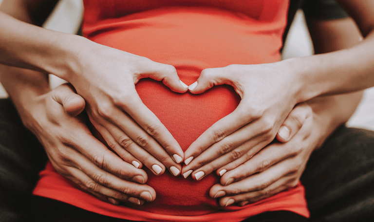 Experts warn climate change is to blame for women going into labour earlier
