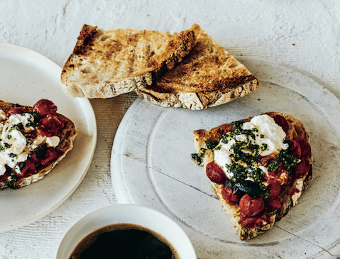 These tomato toasts are the easy breakfast recipe that you can make on a January budget These tomato toasts are the easy breakfast recipe that you can make on a January budget