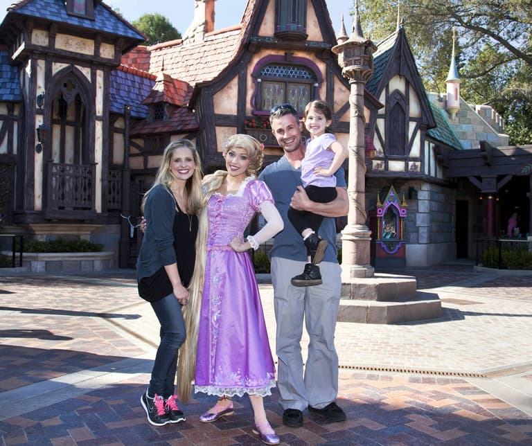 Sarah Michelle Gellar says her daughter is her twin but her husband disagrees