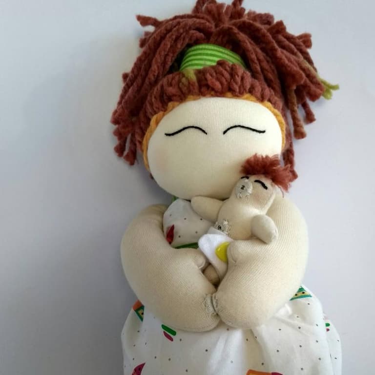 Doula makes educational dolls to explain childbirth to children and they’re brilliant Doula makes educational dolls to explain childbirth to children and they’re brilliant