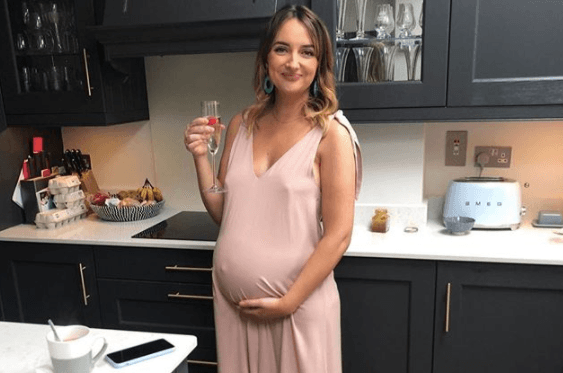Caroline Foran: “Pregnant or not, pandemic or not, we should all be more compassionate with ourselves” Caroline Foran: “Pregnant or not, pandemic or not, we should all be more compassionate with ourselves”