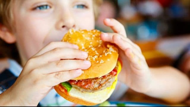 New study finds children eat more junk food after watching YouTube New study finds children eat more junk food after watching YouTube