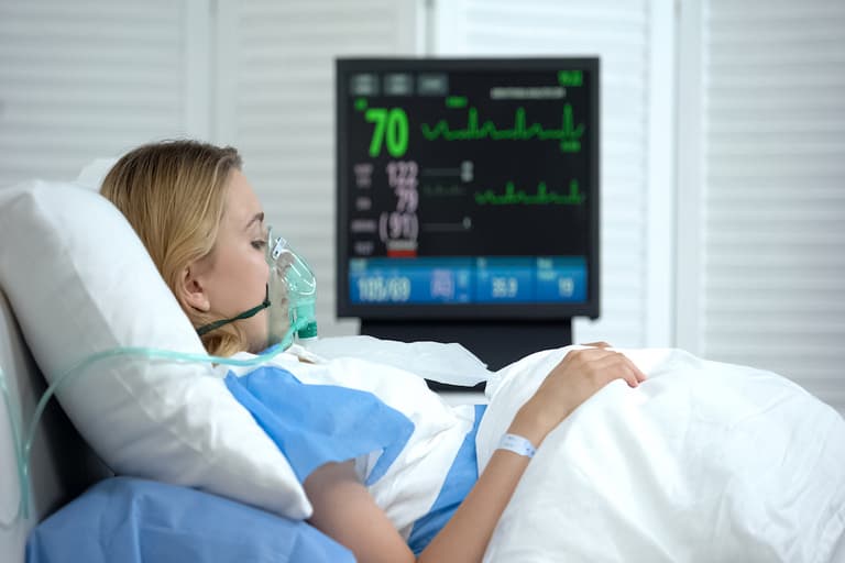 Doctors urge pregnant women to get vaccinated after rise in ICU admissions