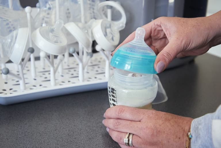 Baby formula urgently recalled over salmonella fears Baby formula urgently recalled over salmonella fears