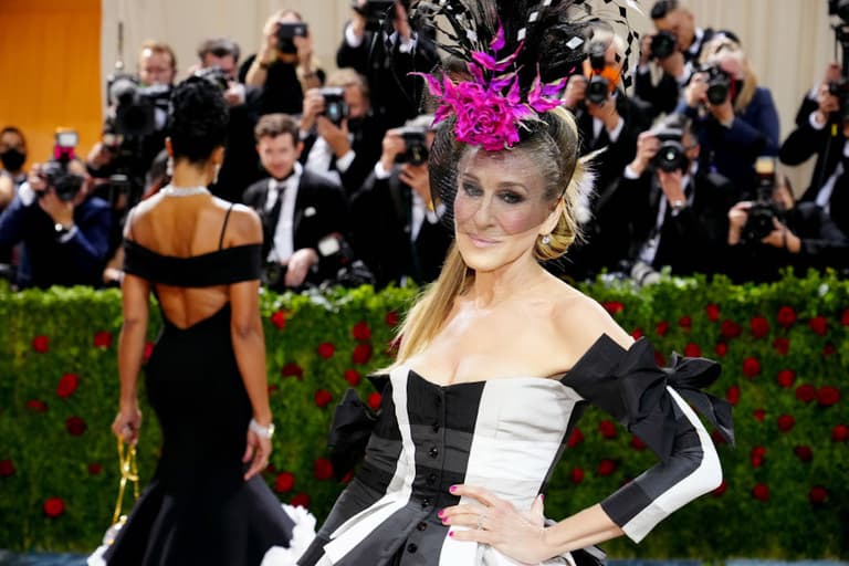 Sarah Jessica Parker speaks out about relationship Chris Noth after sexual assault allegations