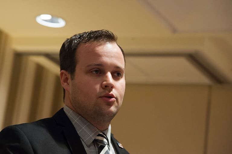 19 Kids and Counting’s Josh Duggar sentenced to 12 years for child abuse images 19 Kids and Counting’s Josh Duggar sentenced to 12 years for child abuse images
