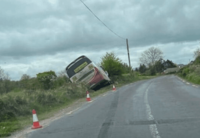 Narrow escape for students after school bus veers into ditch in Cork Narrow escape for students after school bus veers into ditch in Cork