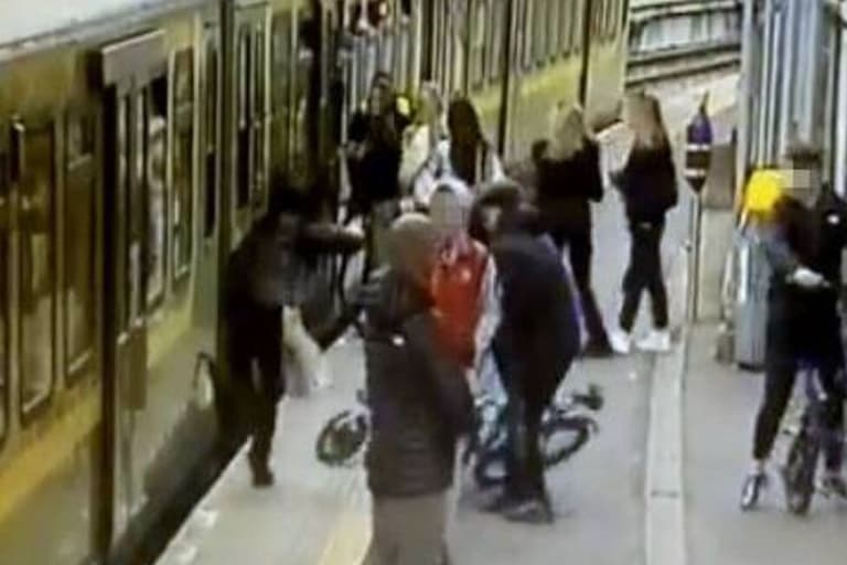 Teenage boy who pushed girl under Dart avoids detention Teenage boy who pushed girl under Dart avoids detention