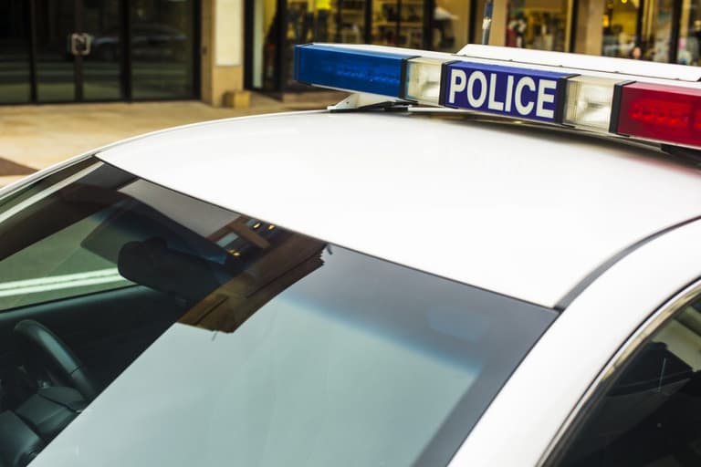 Parents slated after leaving their children, aged 3 and 9, in car on hot day Parents slated after leaving their children, aged 3 and 9, in car on hot day