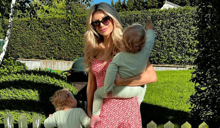 Rosanna Davison suffered a miscarriage before becoming pregnant with twins Rosanna Davison suffered a miscarriage before becoming pregnant with twins