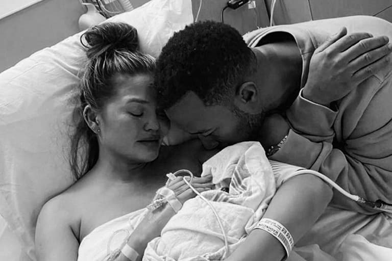 Chrissy Teigen reveals her miscarriage was actually “an abortion to save my life” Chrissy Teigen reveals her miscarriage was actually “an abortion to save my life”