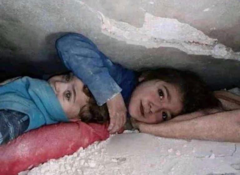 Siblings saved after being trapped under earthquake rubble for 17 hours Siblings saved after being trapped under earthquake rubble for 17 hours