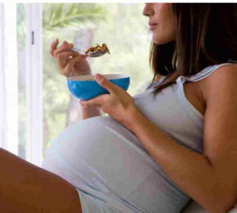 STUDY: Unhealthy diet may have a direct affect on your womb STUDY: Unhealthy diet may have a direct affect on your womb