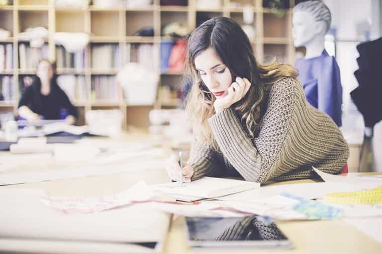 Study: Irish women earn 14.4% less than men Study: Irish women earn 14.4% less than men