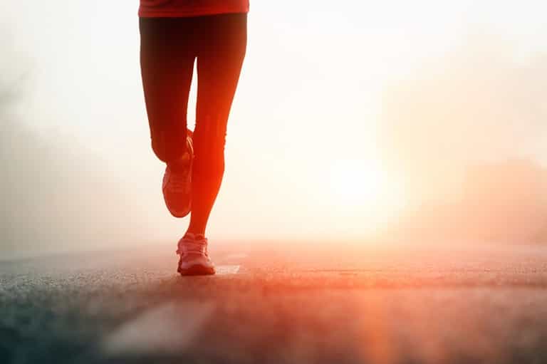 Mum-to-be runs the Boston Marathon just 6 weeks before her due date Mum-to-be runs the Boston Marathon just 6 weeks before her due date