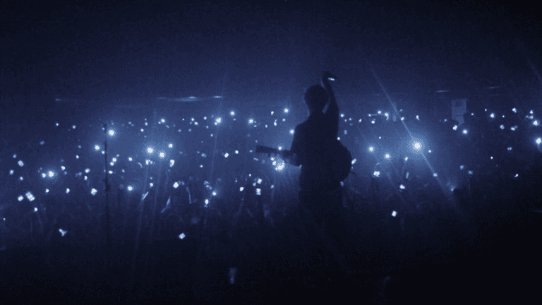 WATCH: A couple got engaged at an Ed Sheeran concert WATCH: A couple got engaged at an Ed Sheeran concert