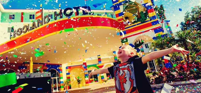 A Lego hotel has opened in Florida. And it is AWESOME A Lego hotel has opened in Florida. And it is AWESOME