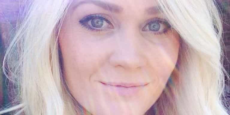 What this young Mum wants YOU to know about skin cancer (warning: graphic photo) What this young Mum wants YOU to know about skin cancer (warning: graphic photo)