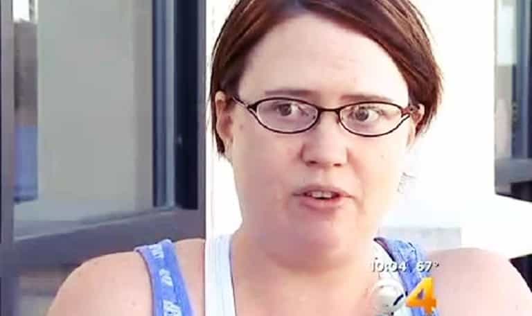 Dinner lady fired for giving free food to hungry students Dinner lady fired for giving free food to hungry students