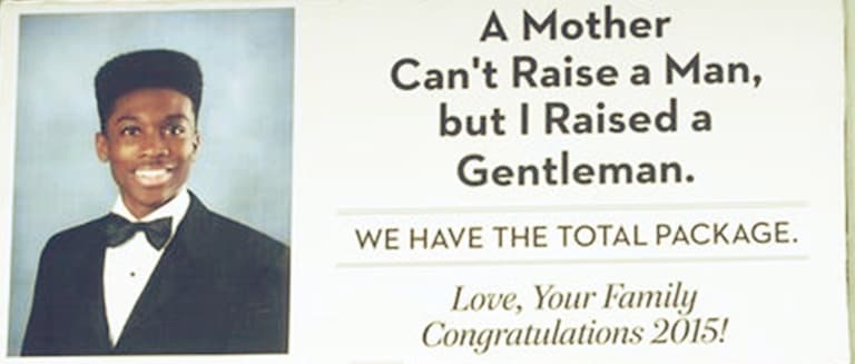 Proud Mom makes the ULTIMATE embarrassing gesture Proud Mom makes the ULTIMATE embarrassing gesture