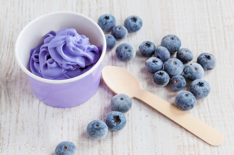 5-minute frozen yoghurt: Sweet treats have never been so simple 5-minute frozen yoghurt: Sweet treats have never been so simple
