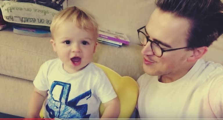 Watch: Baby’s duet with his famous Dad is the coolest Watch: Baby’s duet with his famous Dad is the coolest