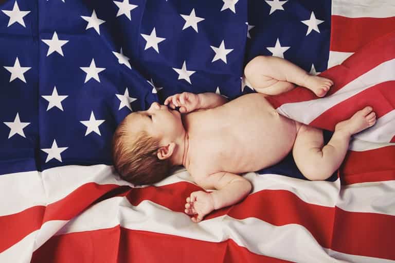 One in four US mums return to work TWO WEEKS after giving birth One in four US mums return to work TWO WEEKS after giving birth