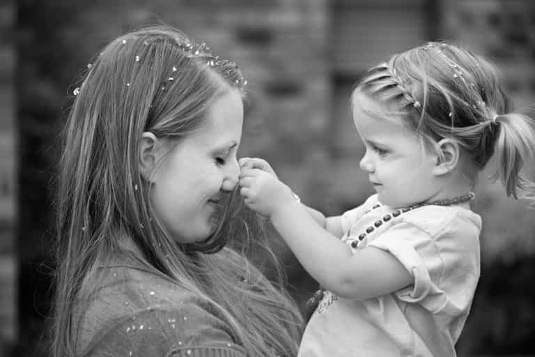 5 ways to handle toddler clinginess positively 5 ways to handle toddler clinginess positively